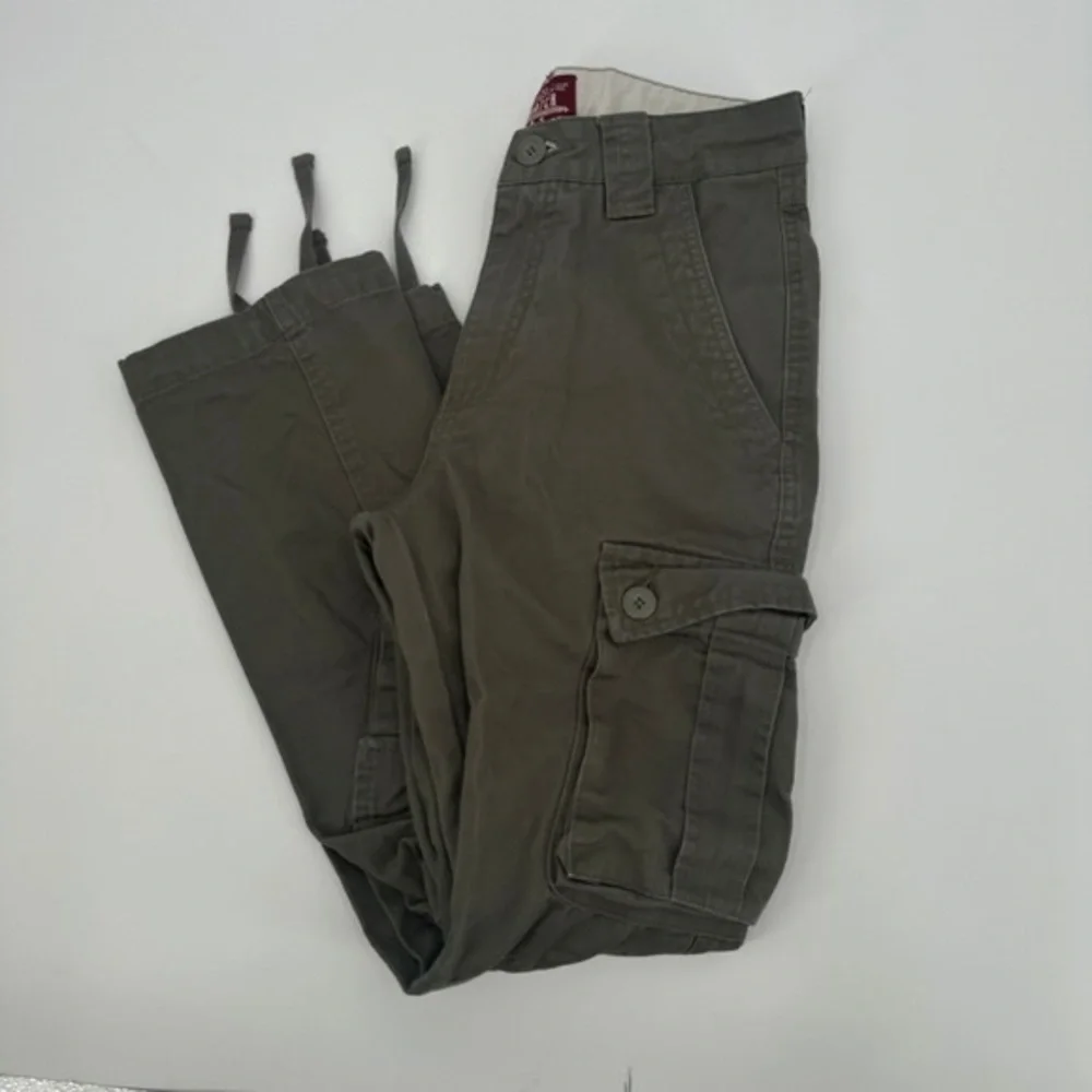 Mossimo Supply Co. Men's Olive Green Cargo Pants